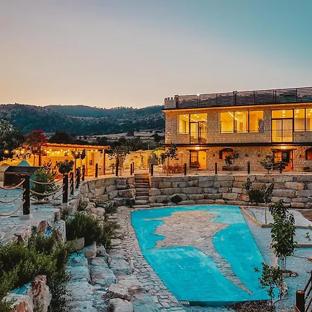 Apartmán Kleos Noble Retreat - Stone-build & With Pool, Sauna & Bbq Area Lemesos