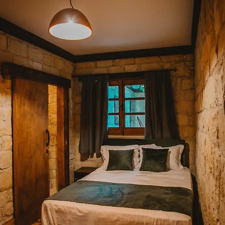 Kleos Noble Retreat - Stone-build & With Pool, Sauna & Bbq Area Lemesos