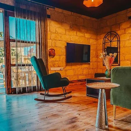 Kleos Noble Retreat - Stone-build & With Pool, Sauna & Bbq Area Lemesos