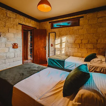 Kleos Noble Retreat - Stone-build & With Pool, Sauna & Bbq Area *