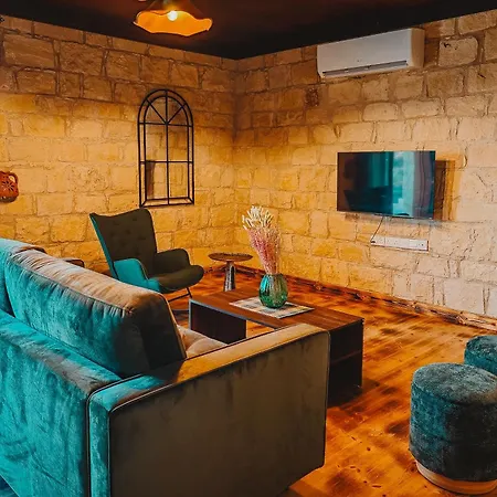 Kleos Noble Retreat - Stone-build & With Pool, Sauna & Bbq Area Apartmán *
