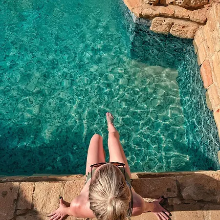 Apartmán Kleos Noble Retreat - Stone-build & With Pool, Sauna & Bbq Area Lemesos