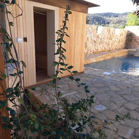Kleos Noble Retreat - Stone-build & With Pool, Sauna & Bbq Area Lemesos